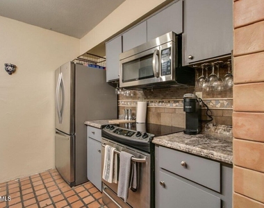 7625 E Camelback Road - Photo Thumbnail 4
