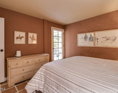 7625 E Camelback Road - Photo Thumbnail 17