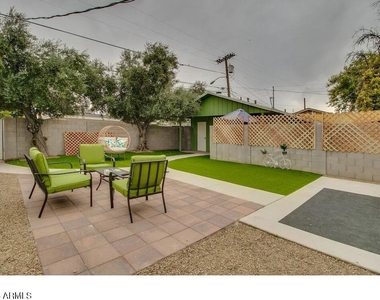 6809 E Earll Drive - Photo Thumbnail 20