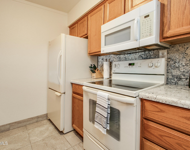 7625 E Camelback Road - Photo Thumbnail 8