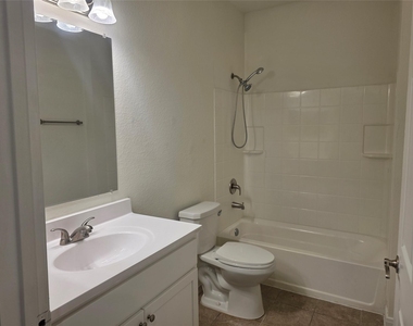 6311 White Oak Drive - Photo Thumbnail 11