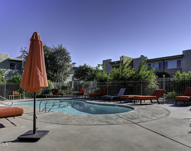 4610 N 68th Street - Photo Thumbnail 34