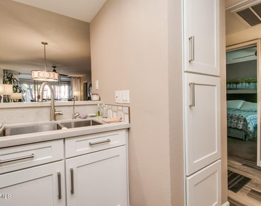 7625 E Camelback Road - Photo Thumbnail 15