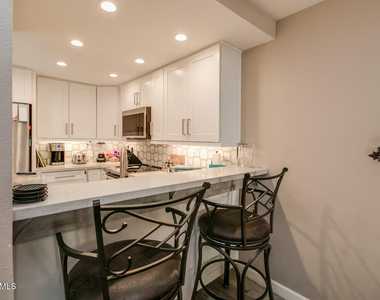 7625 E Camelback Road - Photo Thumbnail 11