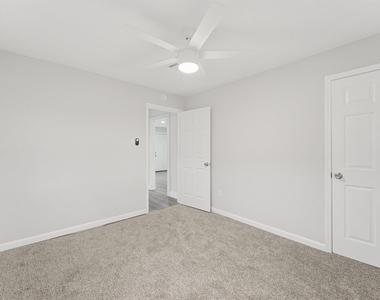 4630 Clover Street - Photo Thumbnail 20