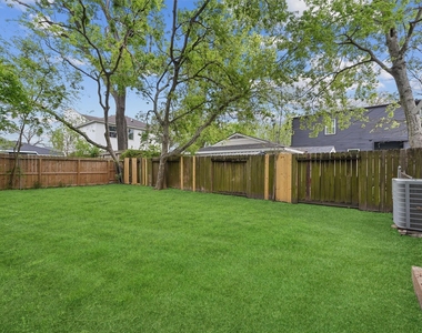 4630 Clover Street - Photo Thumbnail 21
