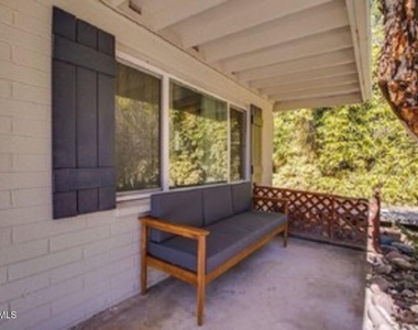 830 E Maryland Avenue - Photo Thumbnail 12