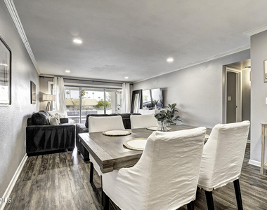 7625 E Camelback Road - Photo Thumbnail 13