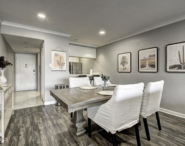 7625 E Camelback Road - Photo Thumbnail 11