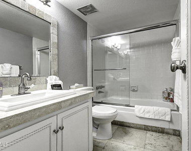 7625 E Camelback Road - Photo Thumbnail 22