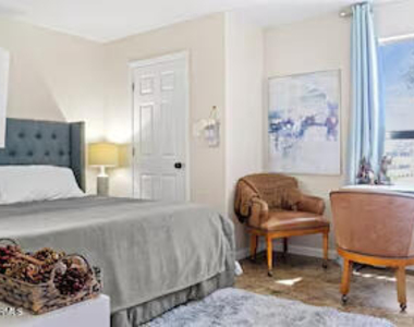 7625 E Camelback Road - Photo Thumbnail 11
