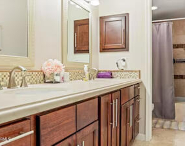 7625 E Camelback Road - Photo Thumbnail 16