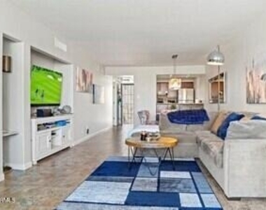 7625 E Camelback Road - Photo Thumbnail 3