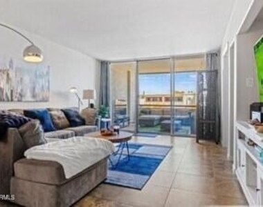 7625 E Camelback Road - Photo Thumbnail 6