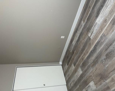 1908 N Spring - Photo Thumbnail 12