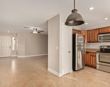6521 W Pomo Street - Photo Thumbnail 15