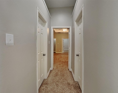 18407 Lost Maples Court - Photo Thumbnail 8