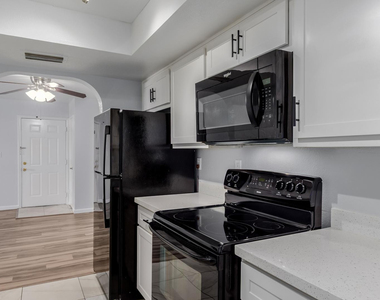 10444 N 69th - Photo Thumbnail 13