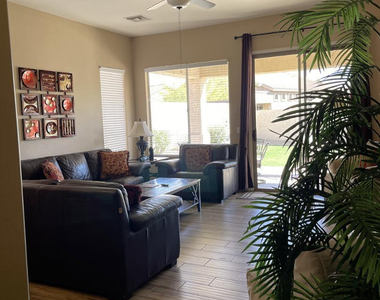 7789 E Journey Lane - Photo Thumbnail 2