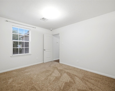 12731 Mystic Water Lane - Photo Thumbnail 17