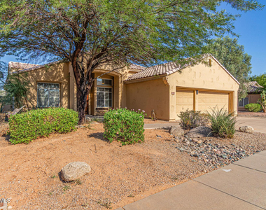 15213 N 55th Way - Photo Thumbnail 2
