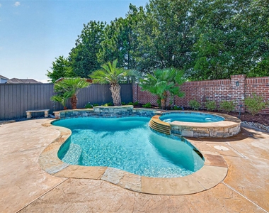 2072 Laurie Darlin Drive - Photo Thumbnail 28