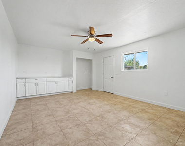 3519 W Orchid Lane - Photo Thumbnail 35