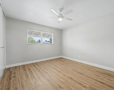 8730 E Rancho Vista Drive - Photo Thumbnail 15