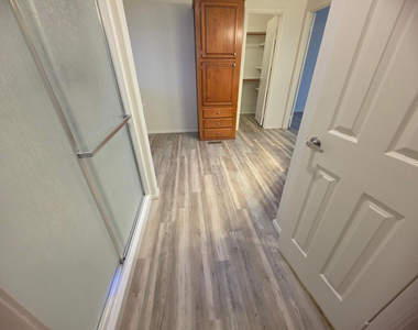1612 N 201st Avenue - Photo Thumbnail 16