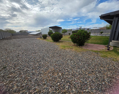 1612 N 201st Avenue - Photo Thumbnail 24