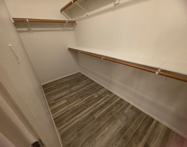 1612 N 201st Avenue - Photo Thumbnail 14