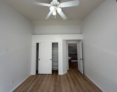 2665 N 137th Avenue - Photo Thumbnail 18