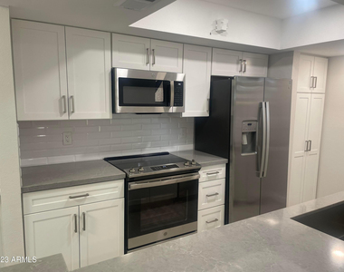 7950 E Starlight Way - Photo Thumbnail 32