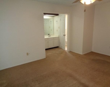 9530 Magnolia Ridge Drive - Photo Thumbnail 7