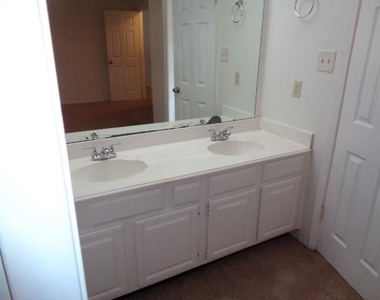 9530 Magnolia Ridge Drive - Photo Thumbnail 8