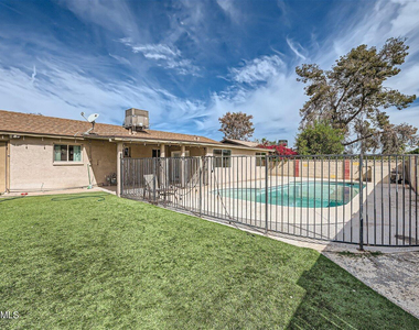 3615 S Margo Drive - Photo Thumbnail 16