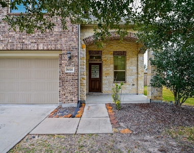 6026 Baileys Run - Photo Thumbnail 3