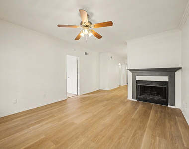 6885 E Cochise Road - Photo Thumbnail 8