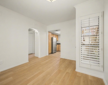 6885 E Cochise Road - Photo Thumbnail 6