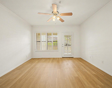 6885 E Cochise Road - Photo Thumbnail 9