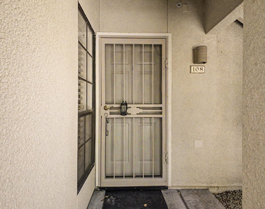 6885 E Cochise Road - Photo Thumbnail 4