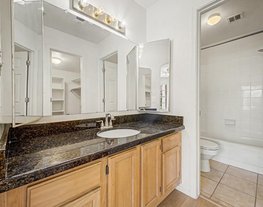6885 E Cochise Road - Photo Thumbnail 17