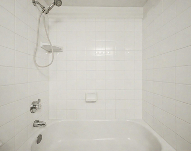 6885 E Cochise Road - Photo Thumbnail 24
