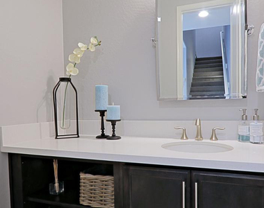 7350 E Vista Bonita Drive - Photo Thumbnail 6