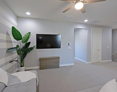 7350 E Vista Bonita Drive - Photo Thumbnail 10