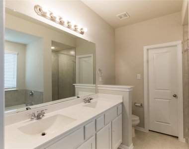 3239 Montclair Orchard Trace - Photo Thumbnail 7