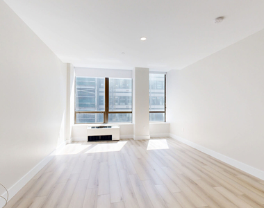 95 Wall Street - Photo Thumbnail 2