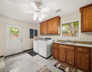 11730 Denise Drive - Photo Thumbnail 32