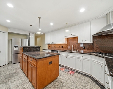11730 Denise Drive - Photo Thumbnail 10