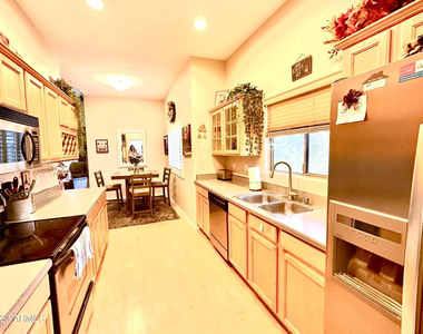 15730 N Hidden Valley - Photo Thumbnail 7